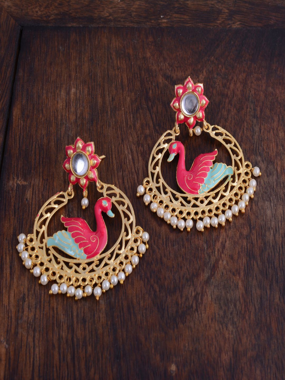 

kashwini Gold-Toned & Red Contemporary Chandbalis Earrings