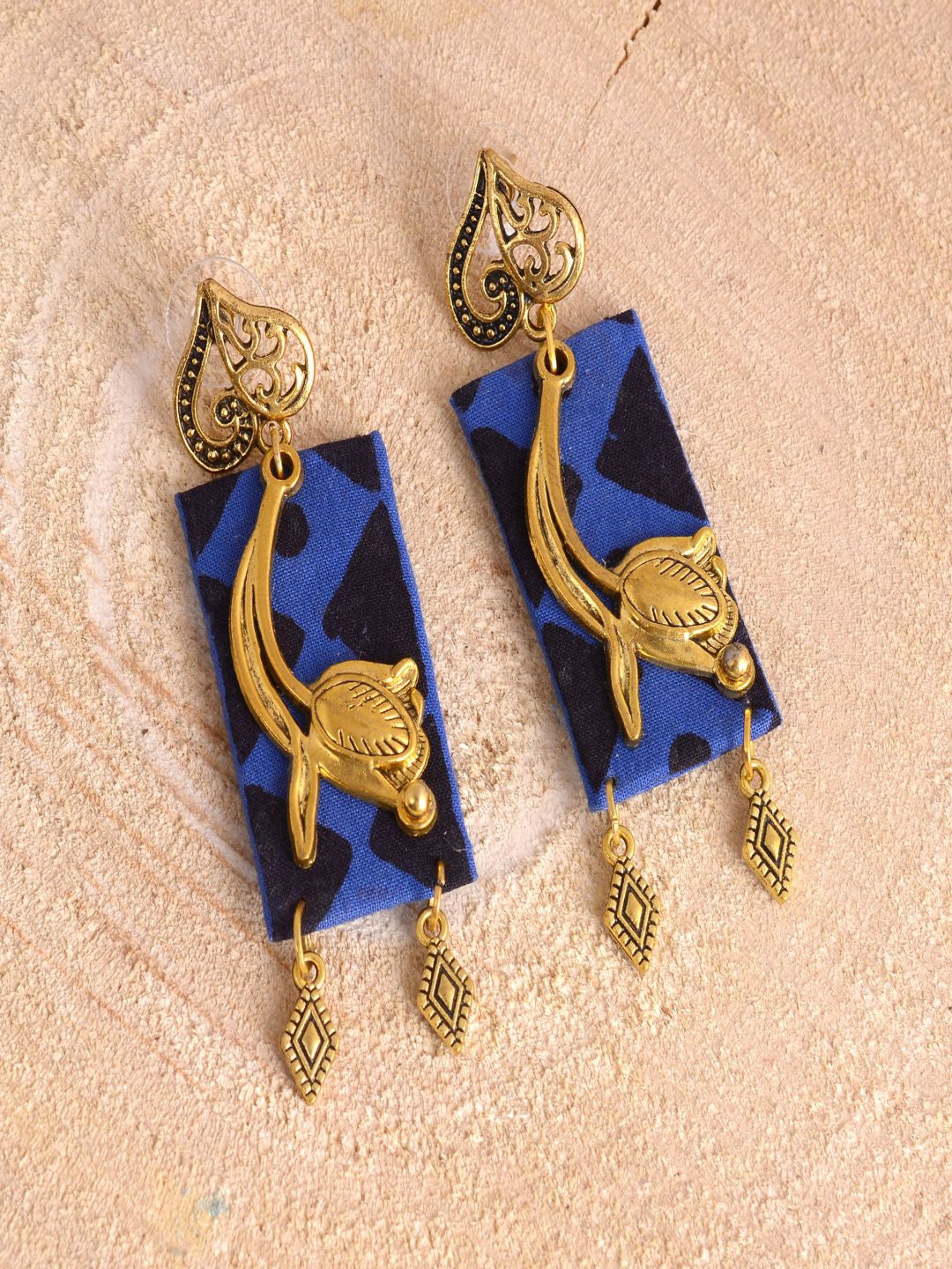 

kashwini Blue & Gold-Plated Contemporary Drop Earrings