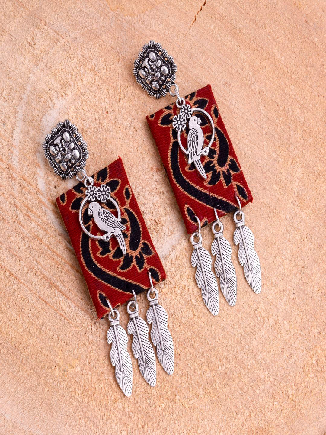 

kashwini Red & Black Silver-Plated Contemporary Drop Earrings