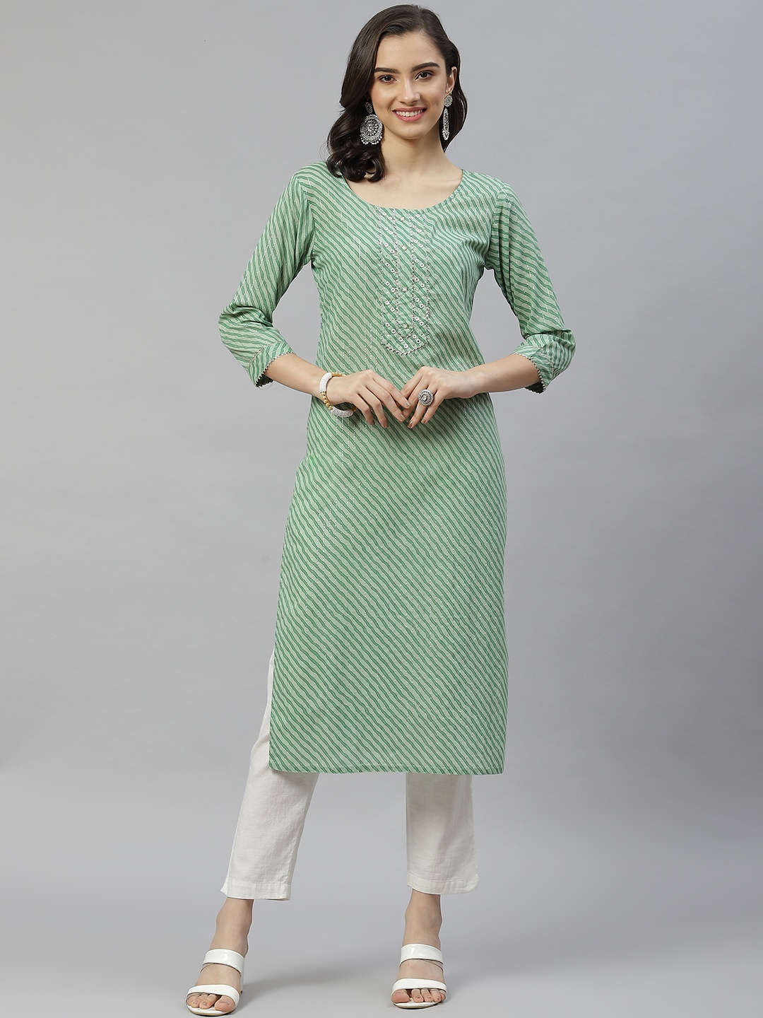 

HIGHLIGHT FASHION EXPORT Women Sea Green Leheriya Printed Cotton Gotta Patti Kurta