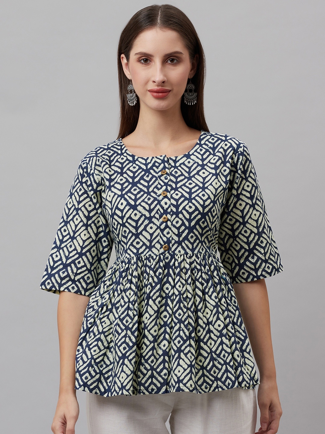 

HIGHLIGHT FASHION EXPORT Navy Blue & White Geometric Print Empire Top