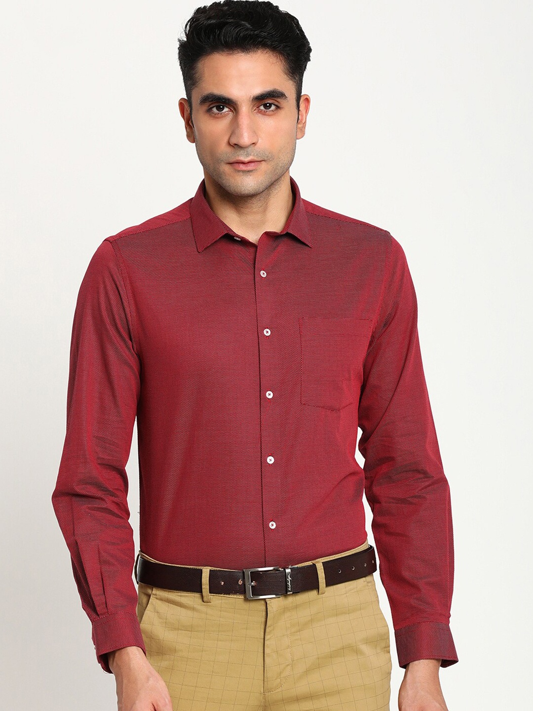 

Turtle Men Maroon Cotton Self Design Slim Fit Formal Shirt