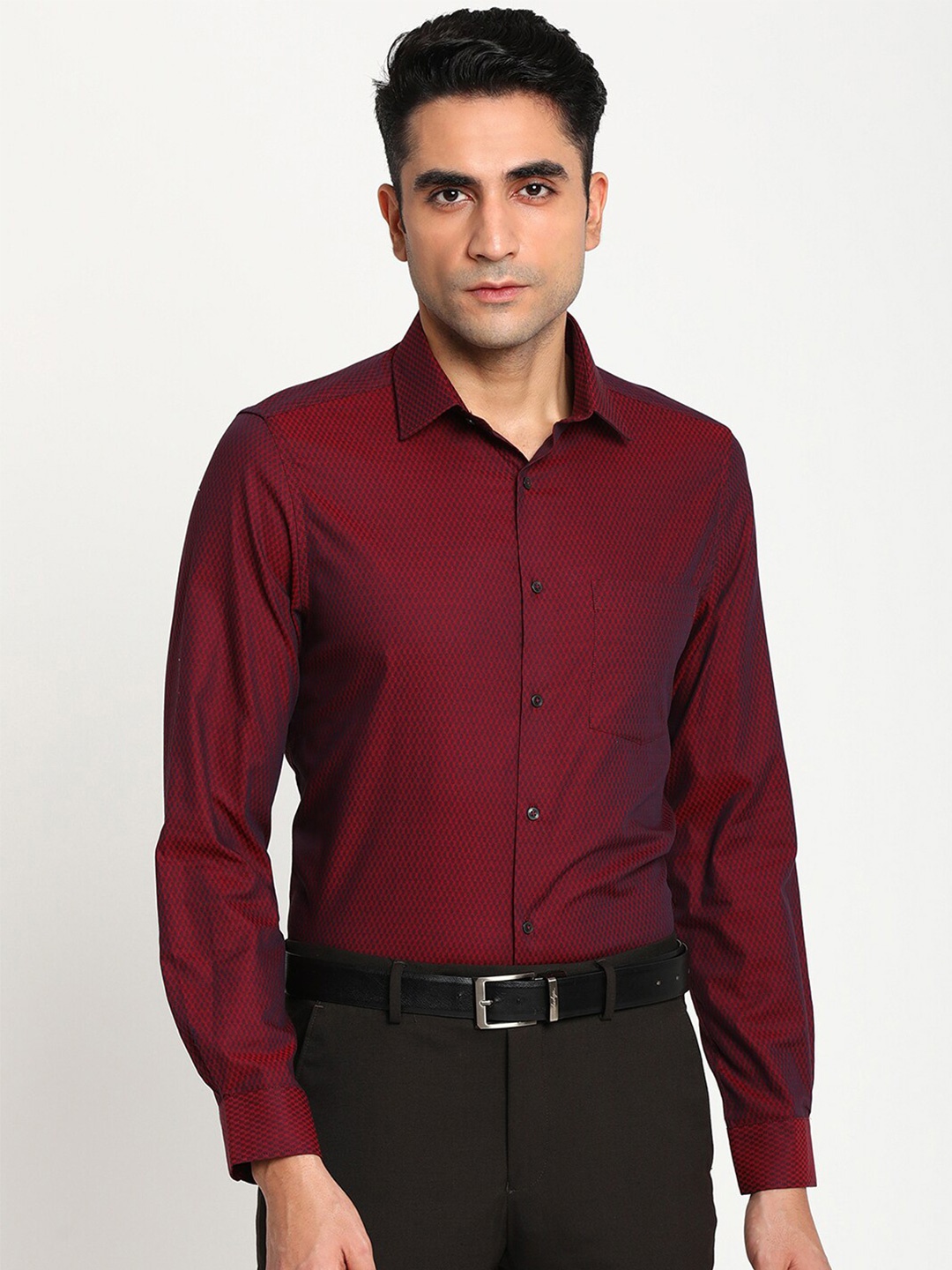 

Turtle Men Maroon Slim Fit 100% Cotton Casual Shirt