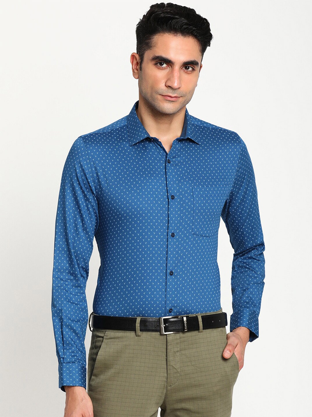 

Turtle Men Blue Slim Fit Printed Cotton Formal Shirt