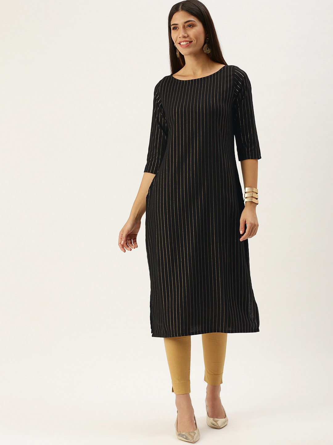 

HRITIKA Women Black & Gold-Toned striped Kurta