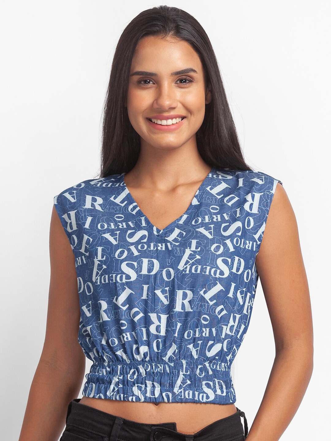 

Globus Blue & White Printed Cotton Crop Top