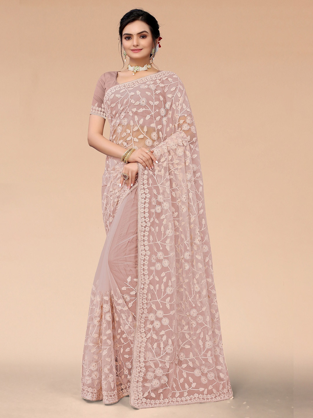 

Mitera Cream-Coloured & Gold-Toned Floral Embroidered Net Fusion Saree