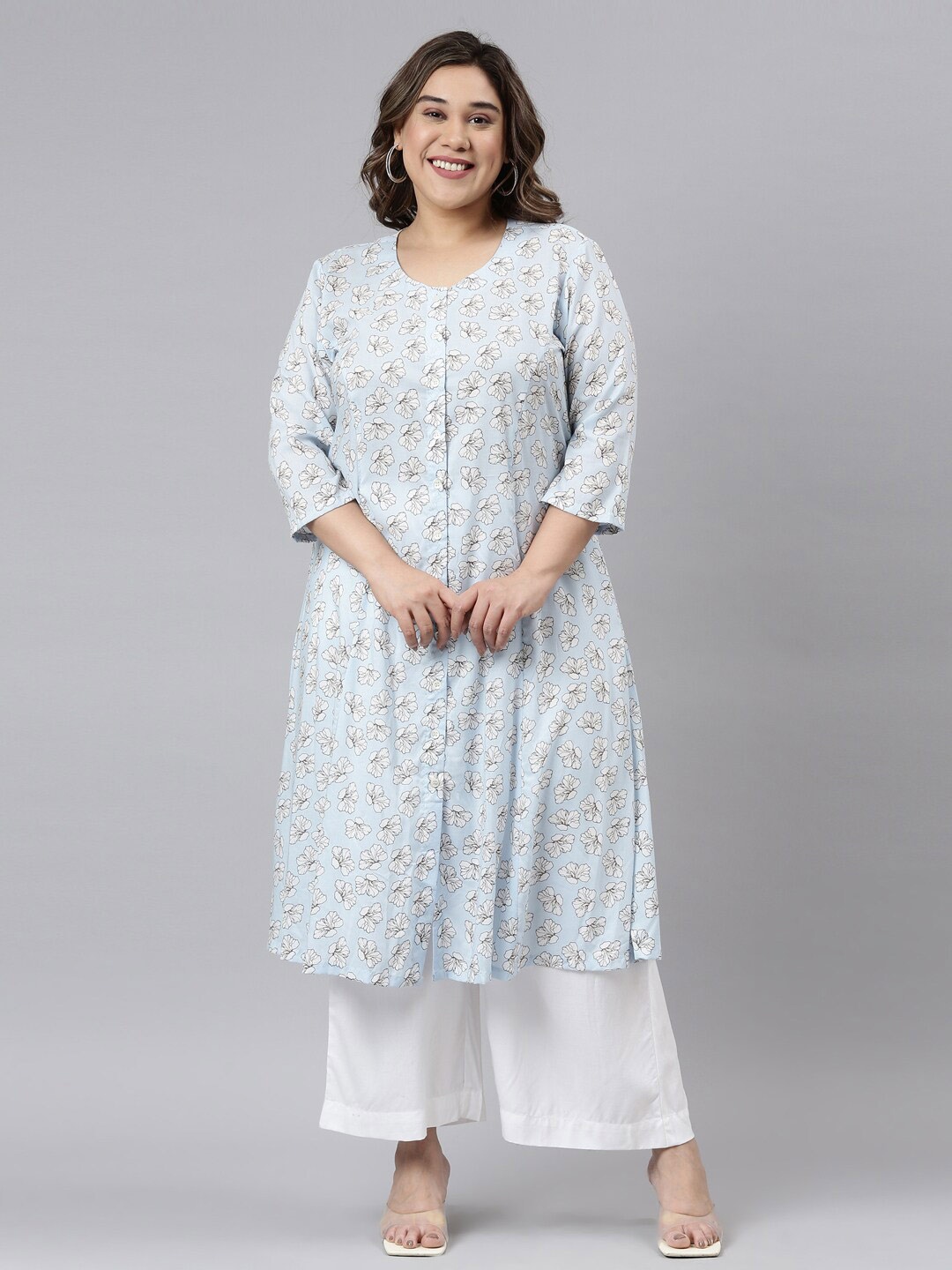 

The Pink Moon Blue & White Printed Tunic