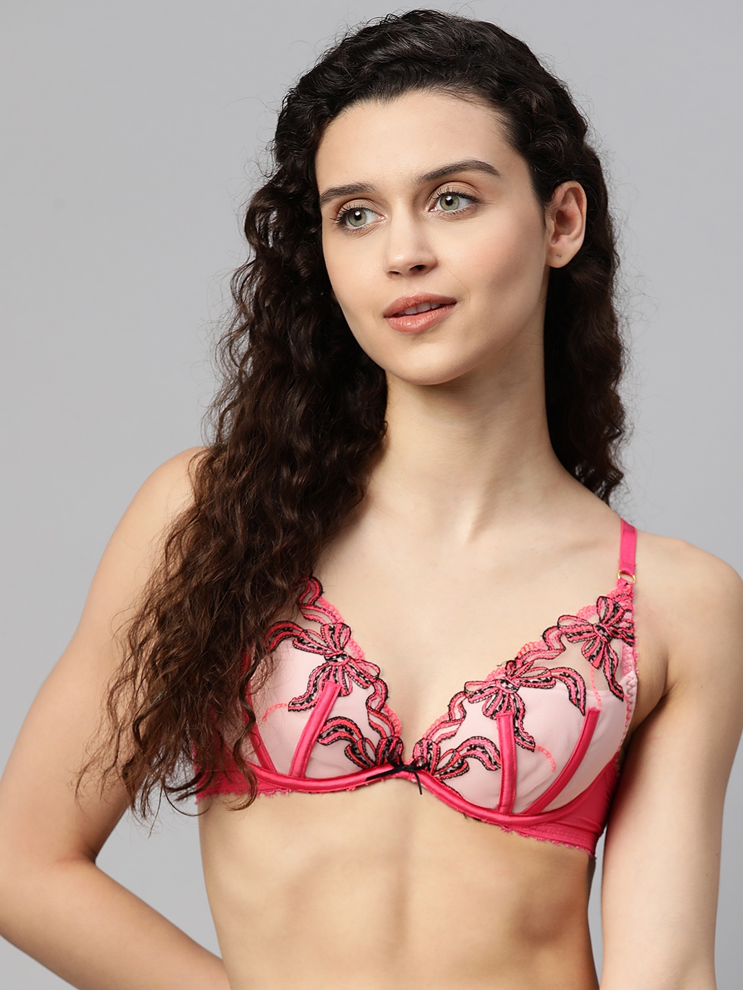 

Marks & Spencer BOUTIQUE Pink Self Design Underwired Lightly Padded Plunge Bra