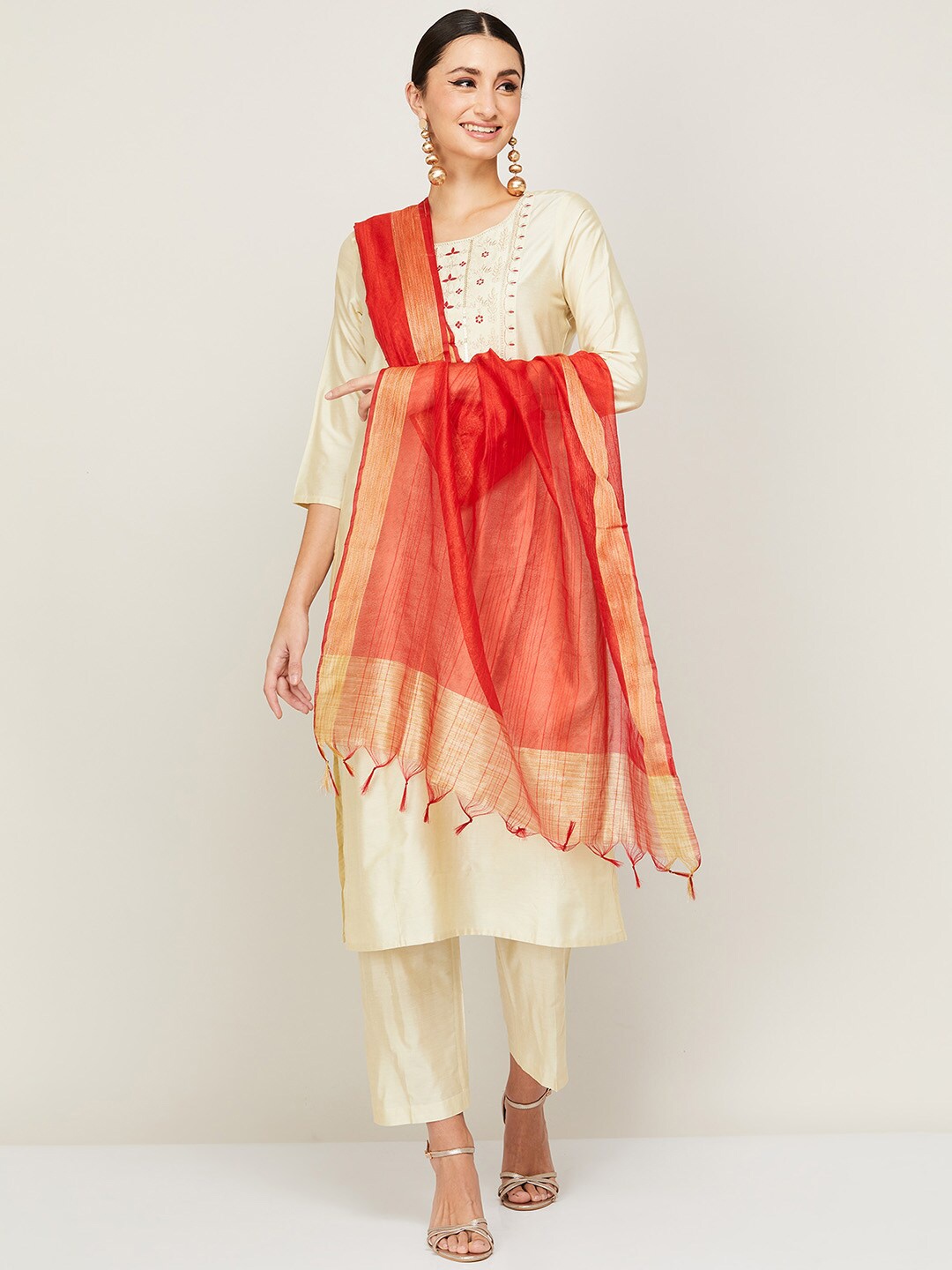 

Melange by Lifestyle Women Off White Yoke Design Kurta Trousers & With Dupatta