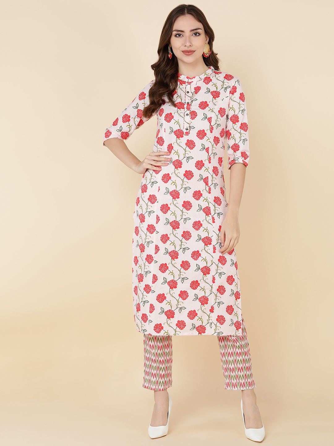 

MAAND Women Pink Floral Printed Kurta with Trousers