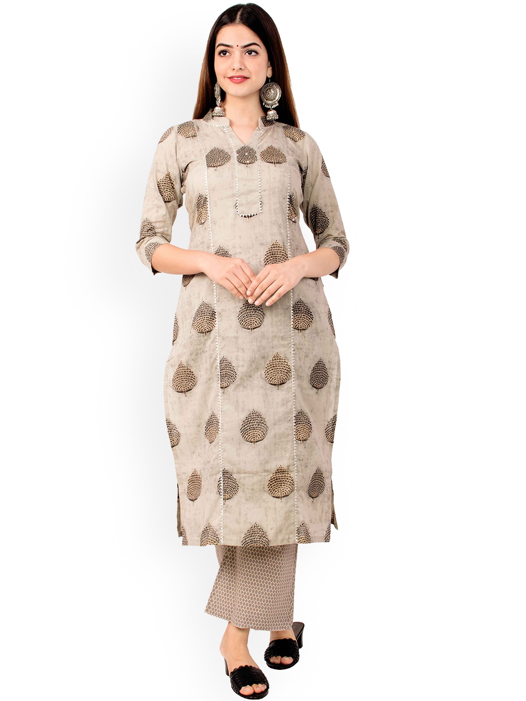 

MIRAVAN Women Beige Ethnic Motifs Printed Gotta Patti Pure Cotton Kurti with Palazzos