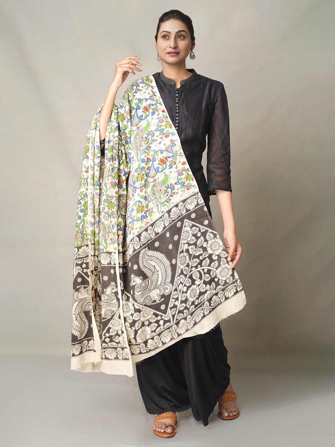 

Unnati Silks Nude-Coloured & Blue Ethnic Motifs Printed Pure Cotton Kalamkari Dupatta
