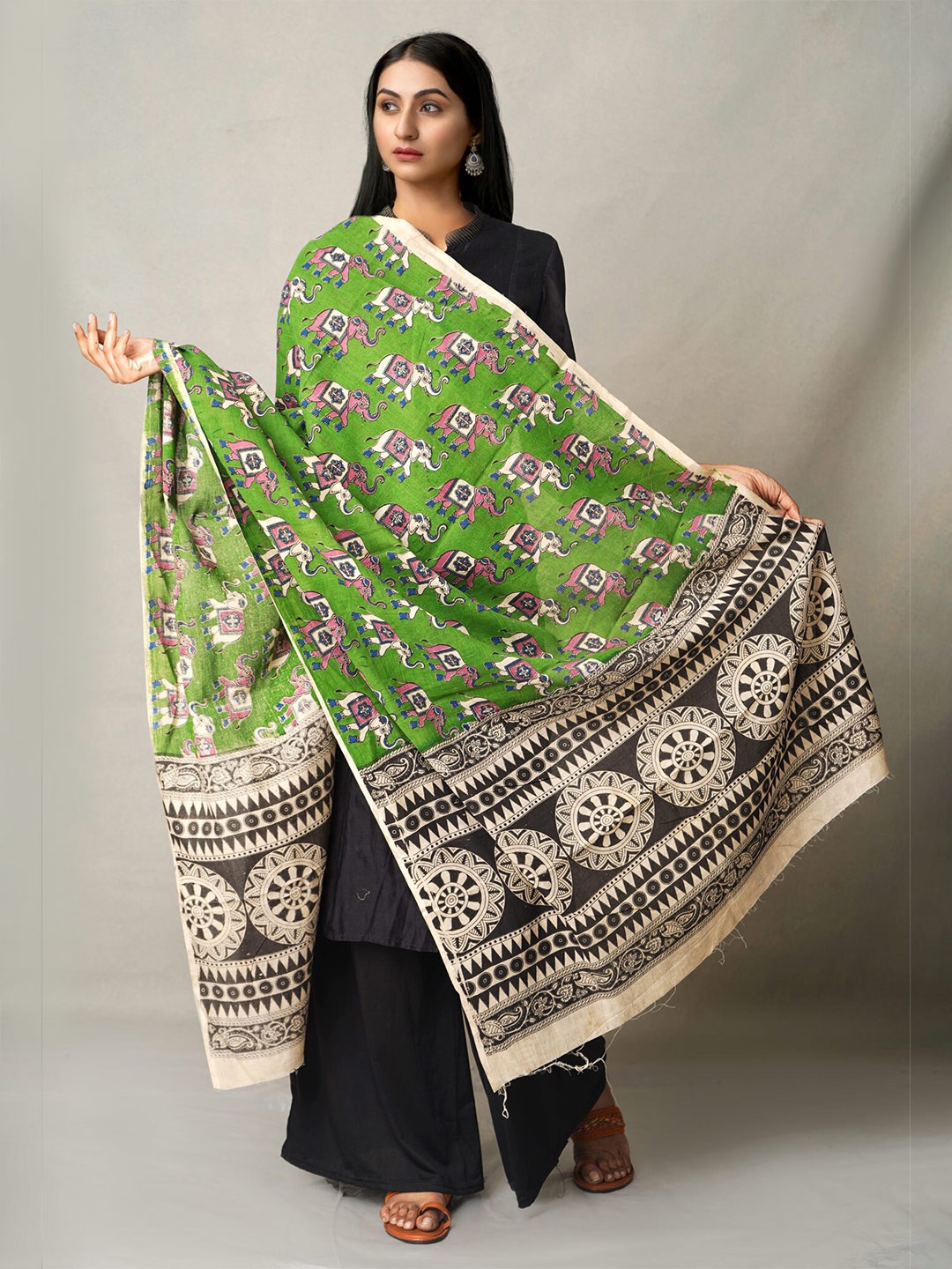 

Unnati Silks Green & White Ethnic Motifs Printed Pure Cotton Kalamkari Dupatta