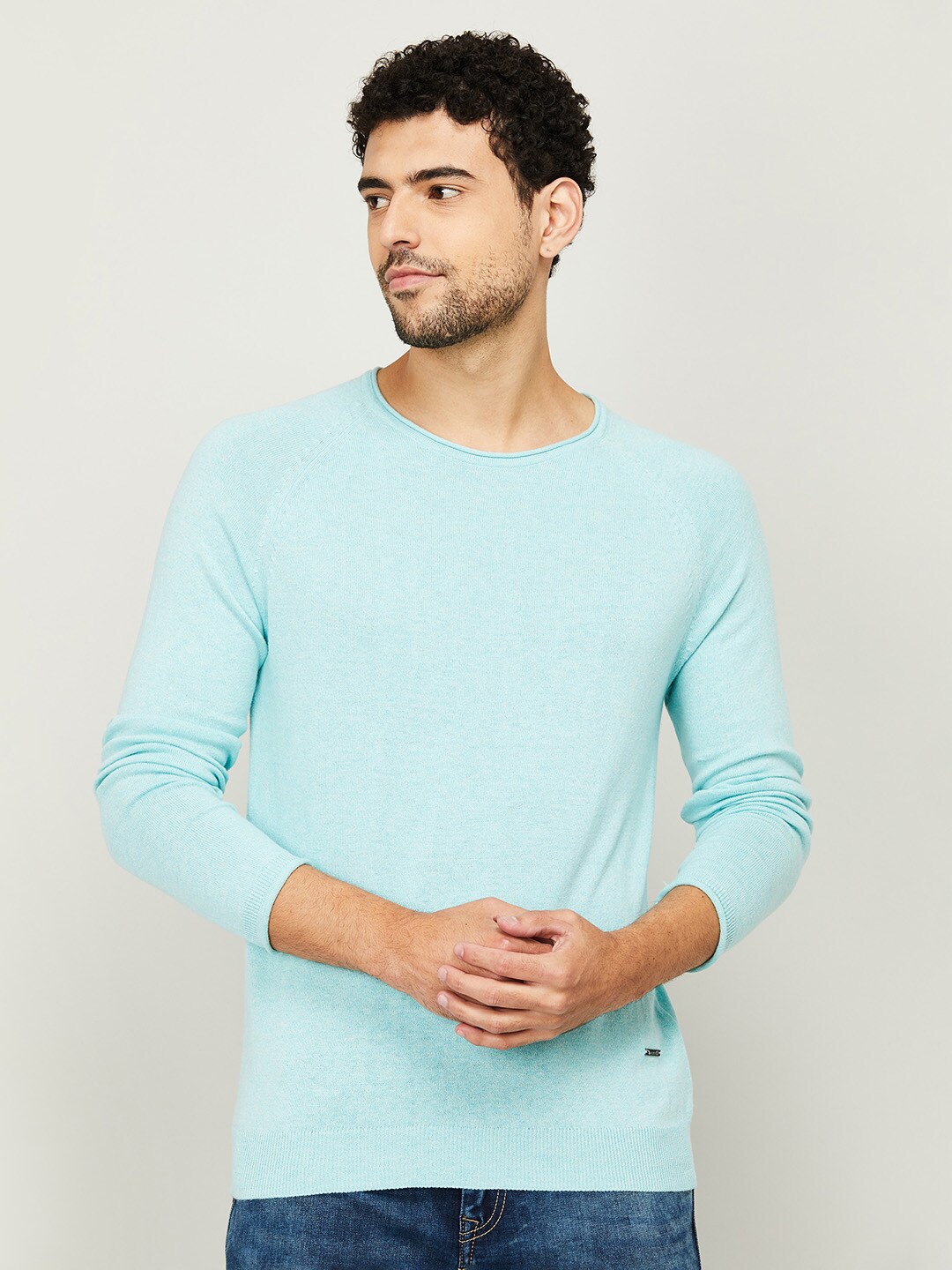 

Bossini Men Blue Sweatshirt