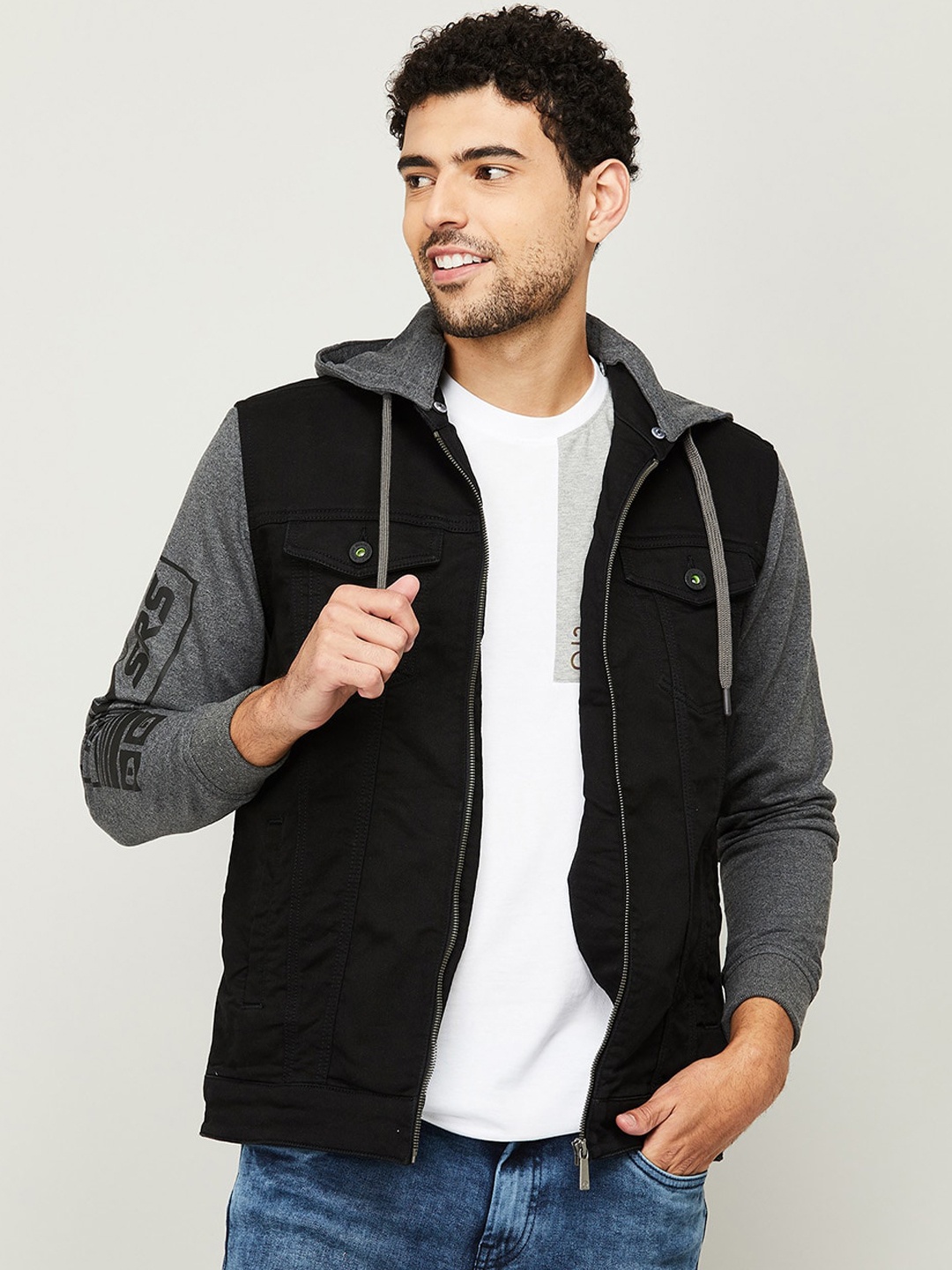 

Bossini Men Black Colourblocked Cotton Tailored Jacket