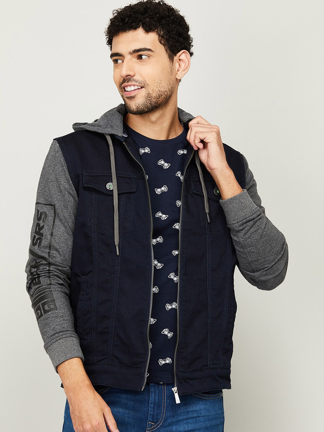 

Bossini Men Blue Washed Colourblocked Tailored Jacket
