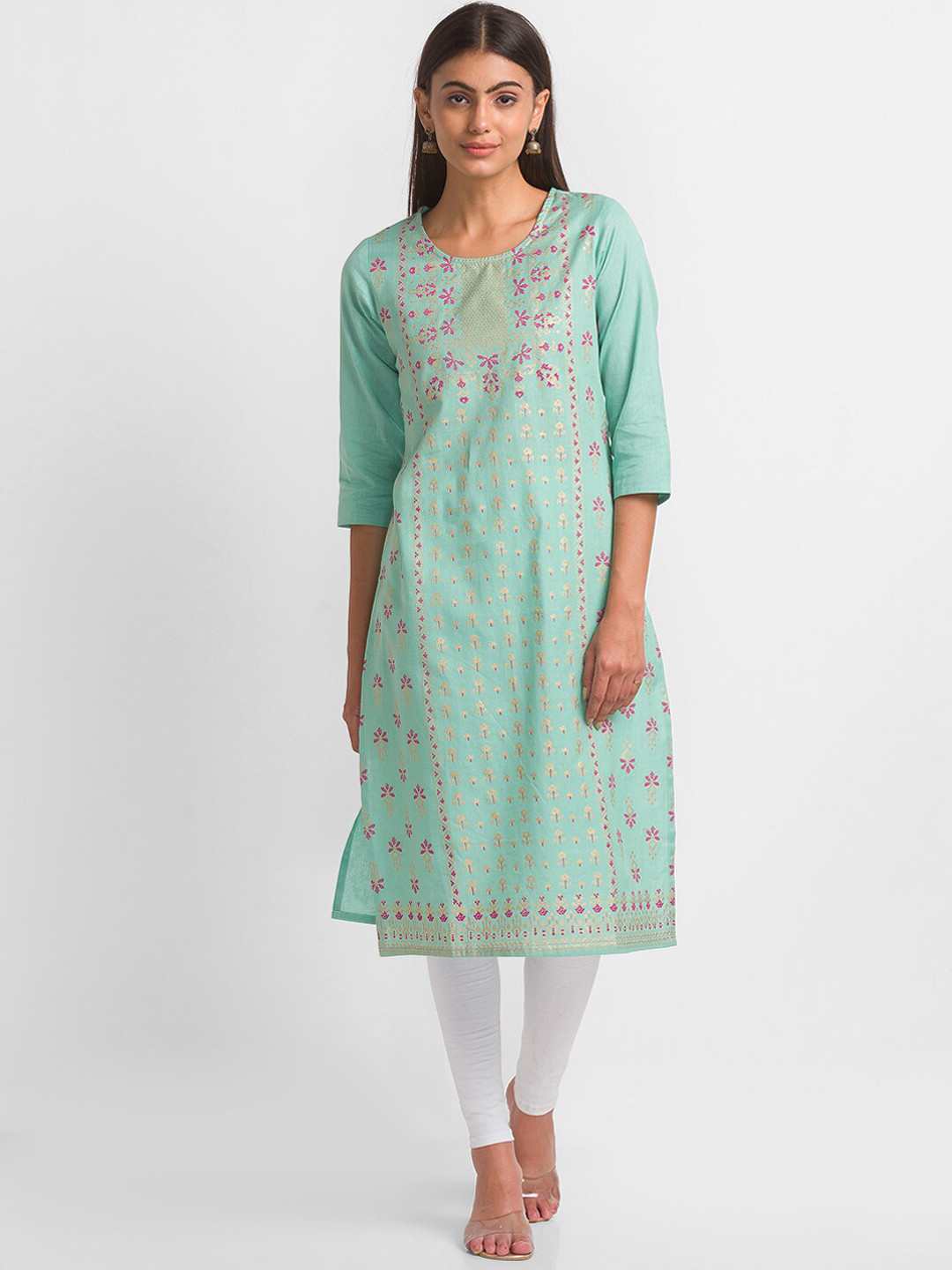 

Globus Women Green Floral Embroidered Chikankari Kurta