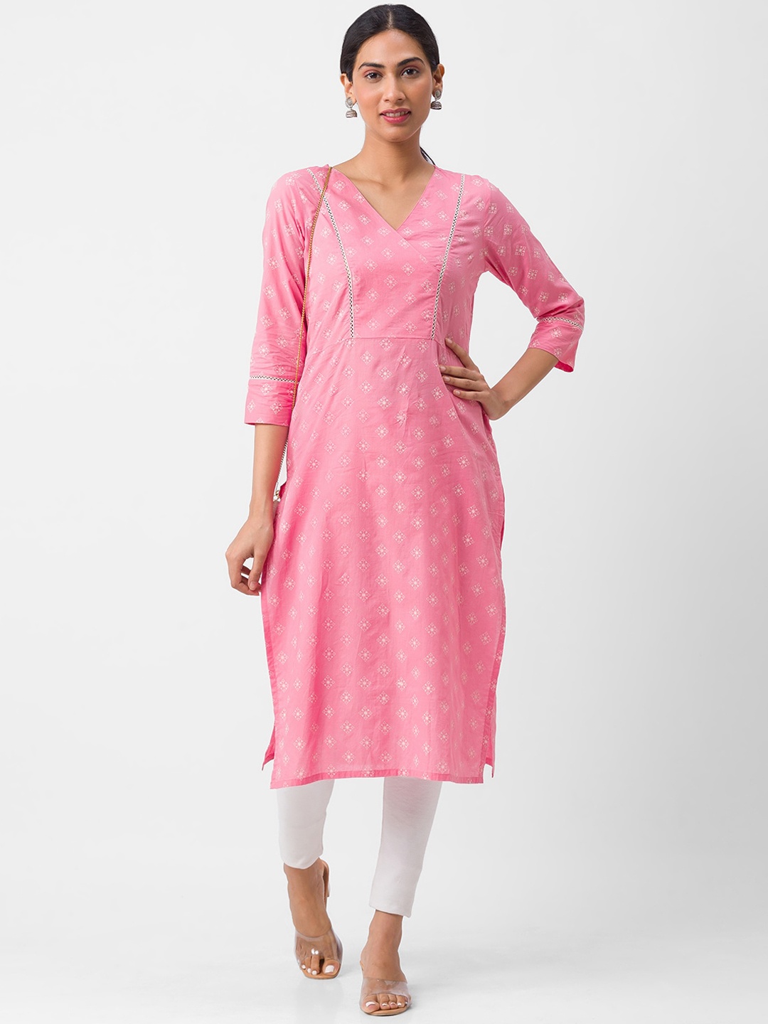 

Globus Women Pink Geometric Printed Kurta