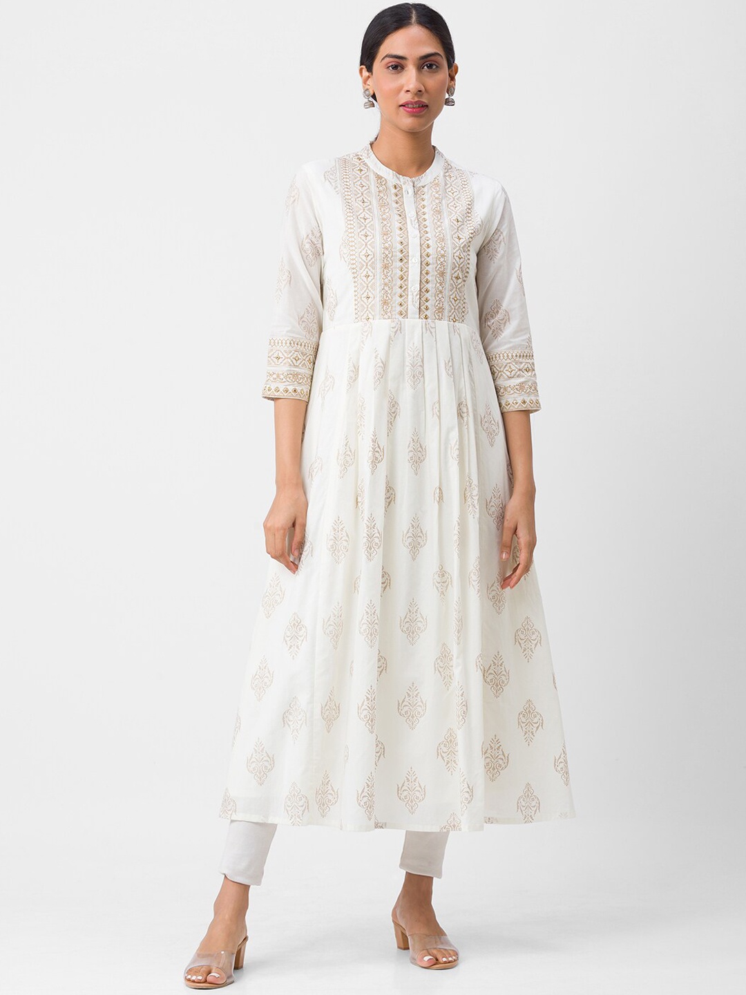 

Globus Women Off White Ethnic Motifs Printed Thread Work Anarkali Kurta