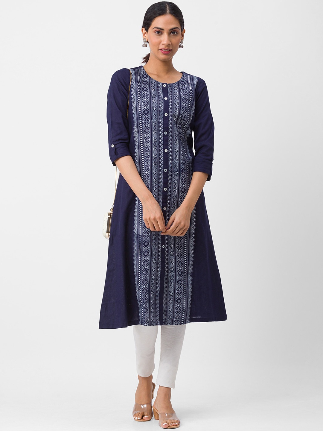 

Globus Women Blue & White Geometric Print Kurta