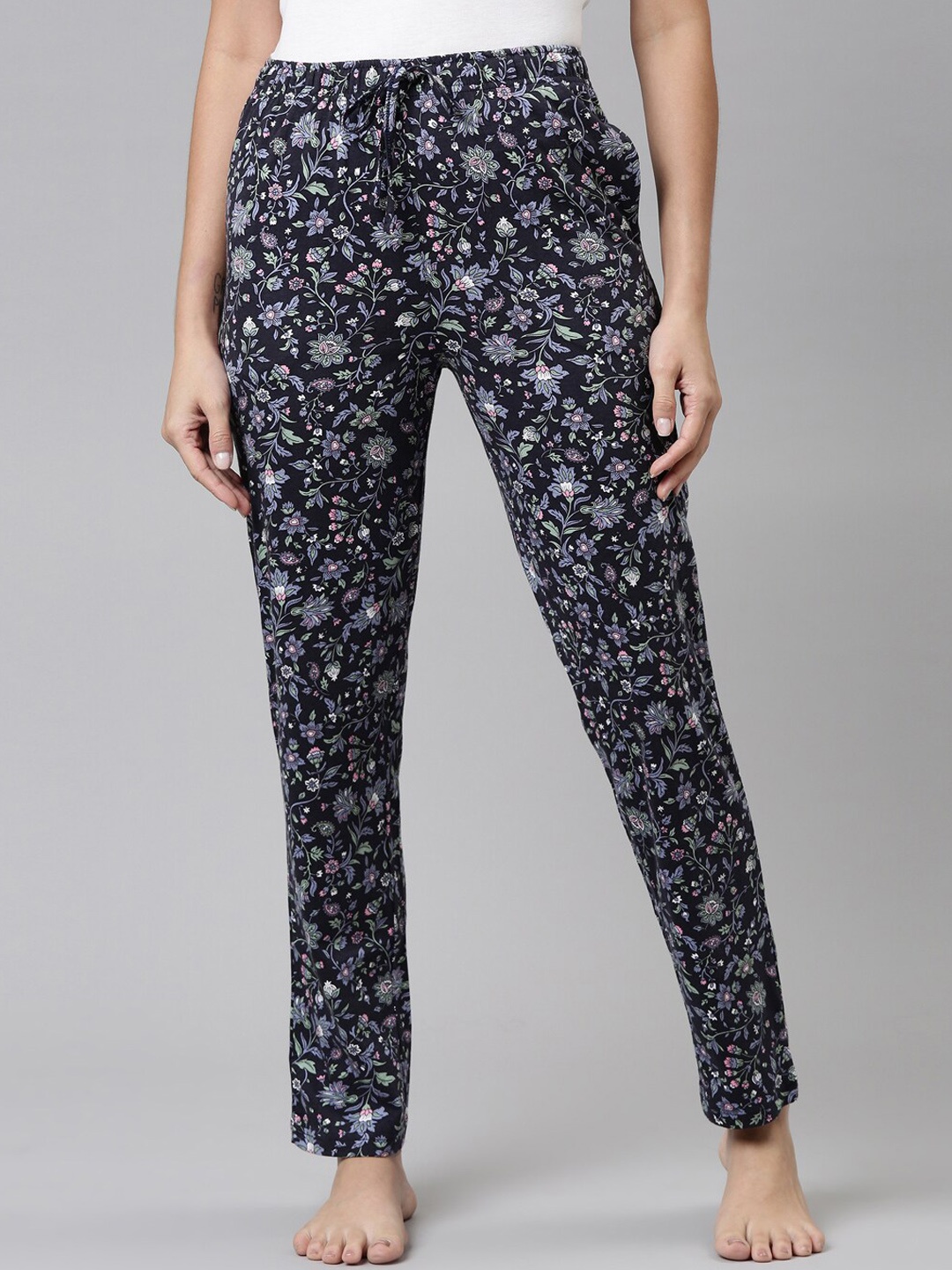 

Go Colors Women Navy Blue Printed Cotton Relaxed-Fit Lounge Pants