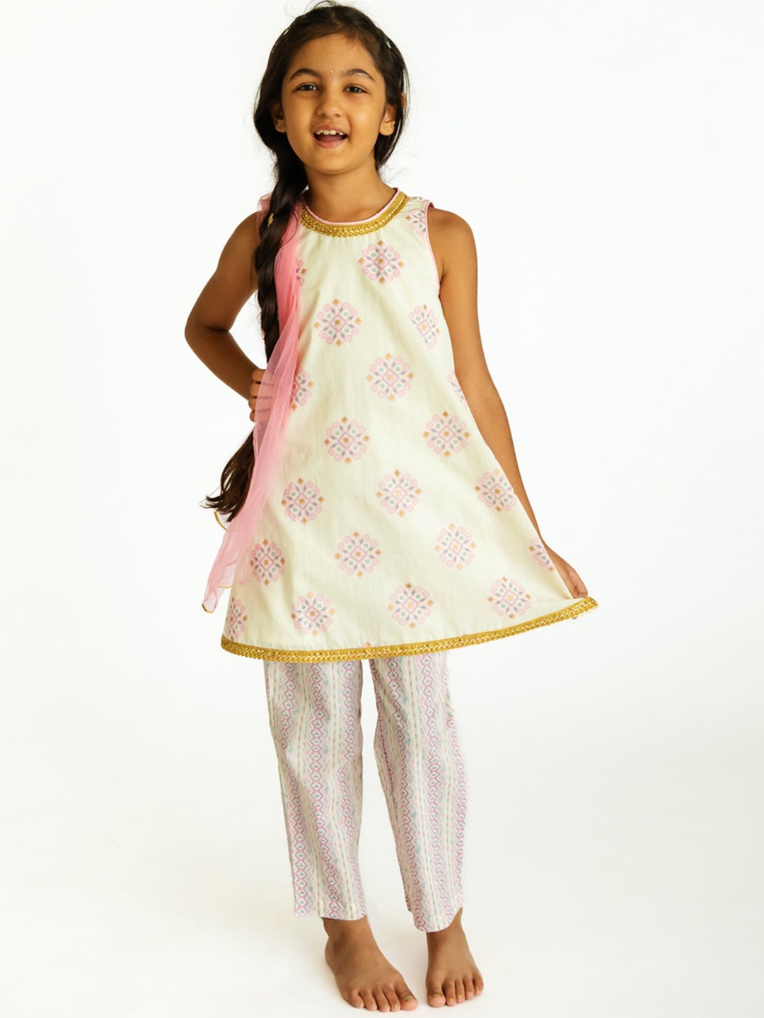 

Campana Girls White Floral Gotta Patti Pure Cotton Kurti with Pyjamas