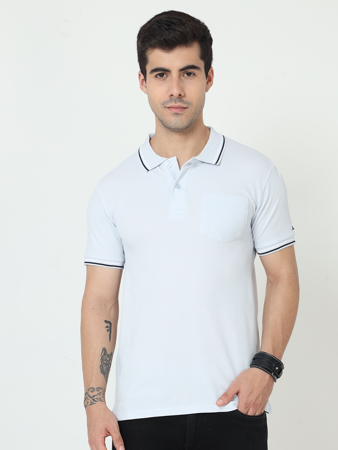 

Masculino Latino Men Turquoise Blue Polo Collar T-shirt