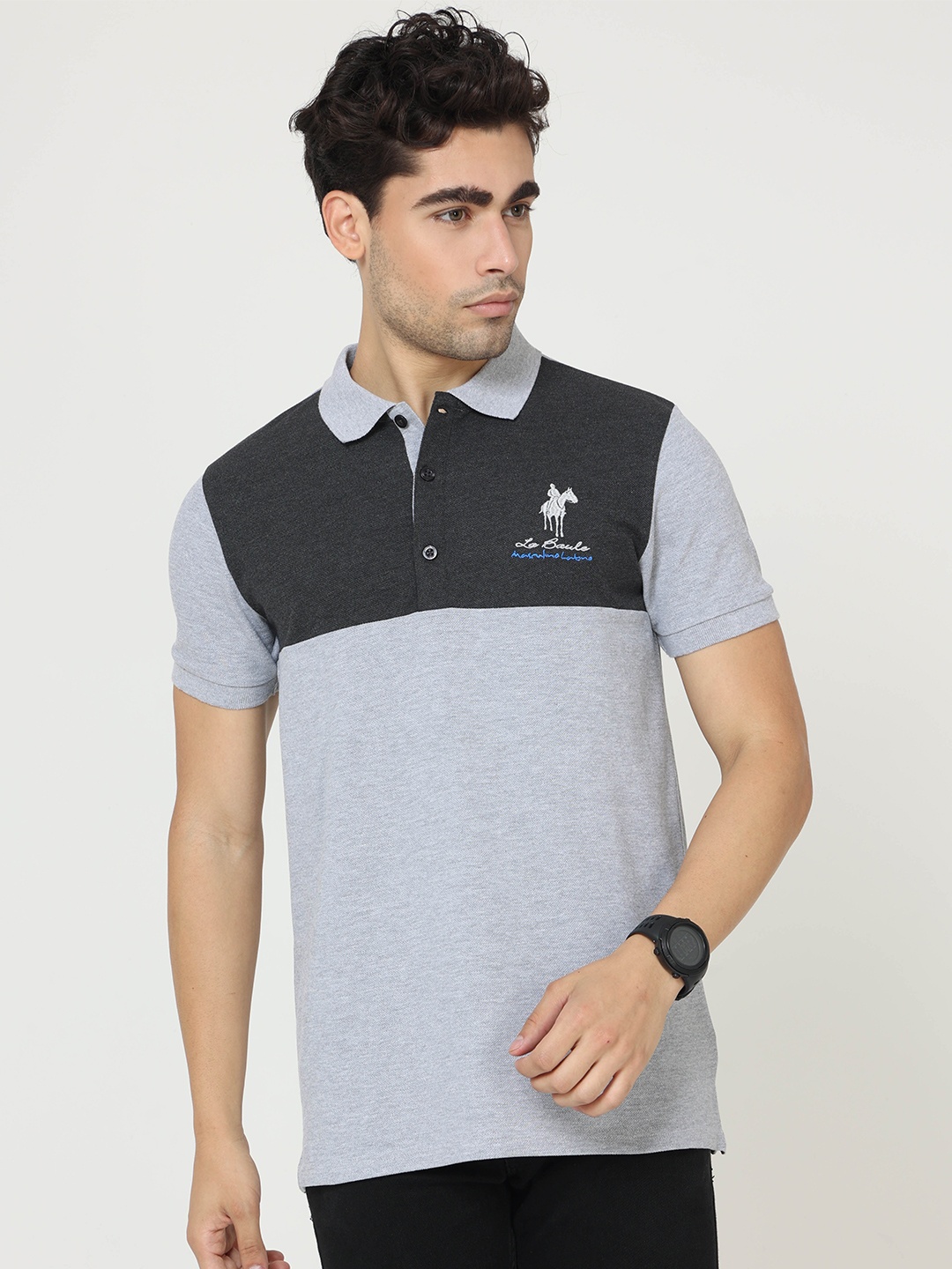 

Masculino Latino Plus Men Grey Melange & Grey Colourblocked Polo Collar T-shirt