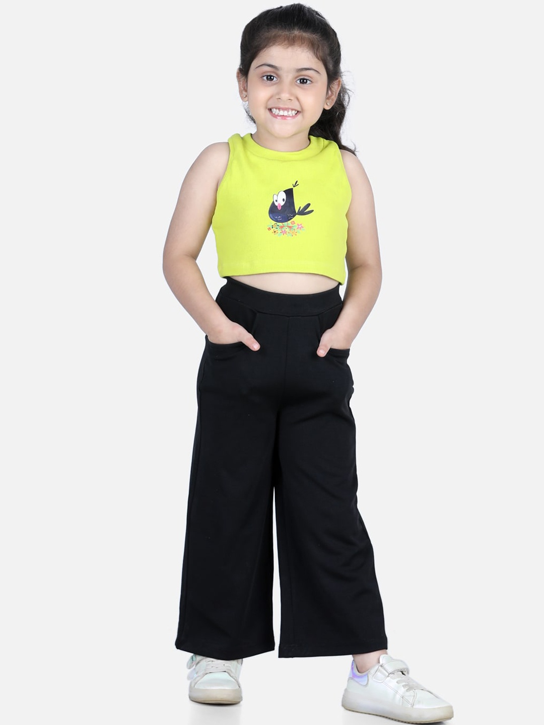 

AWW HUNNIE Girls Green & Black Crop Top with Trousers