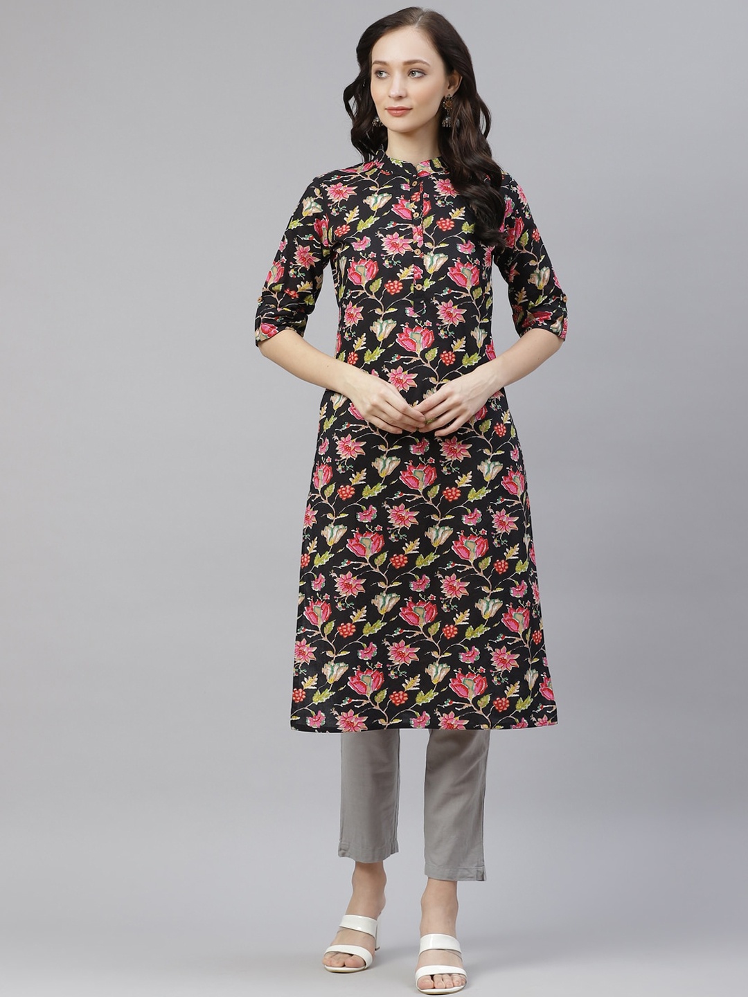 

Divena Women Black Floral Cotton Printed Kurta