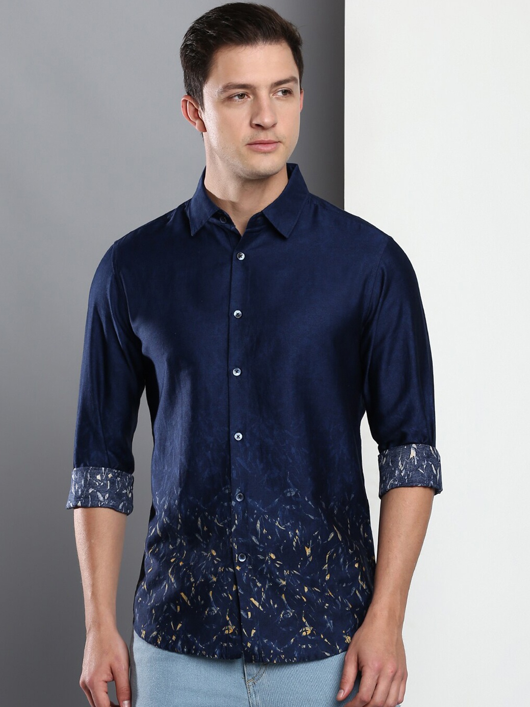 

Dennis Lingo Men Blue Slim Fit Printed Casual Shirt