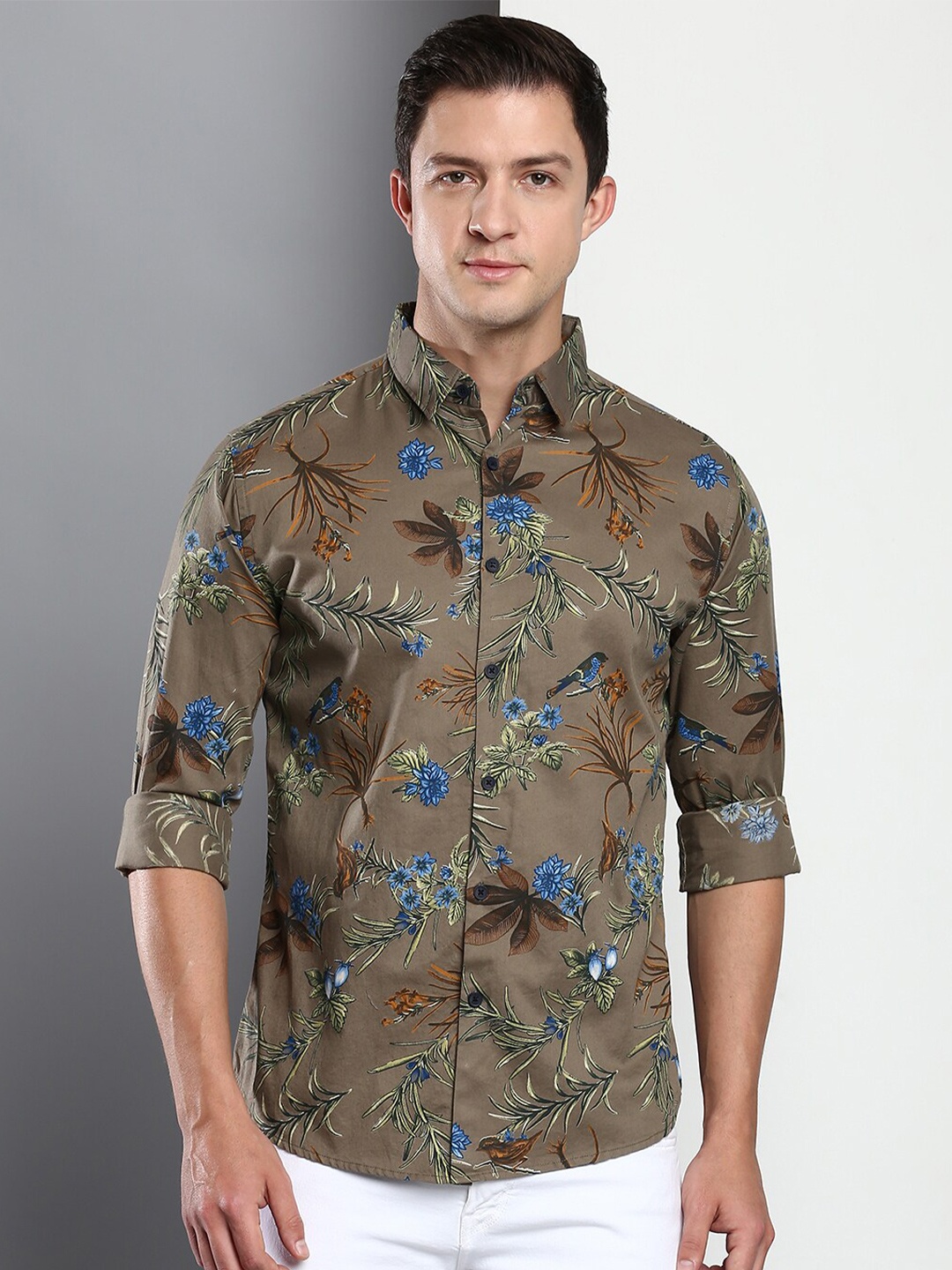 

Dennis Lingo Men Green Floral Printed Cotton Slim Fit Casual Shirt