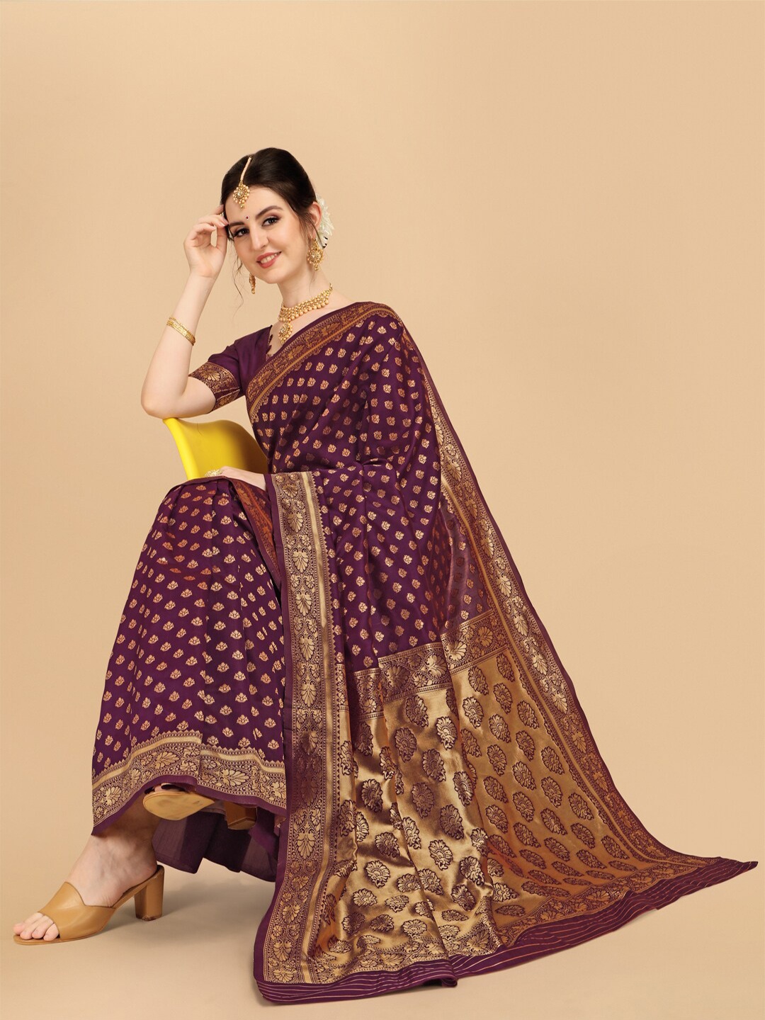 

Ethnic Junction Burgundy & Gold-Toned Ethnic Motifs Zari Silk Blend Banarasi Saree