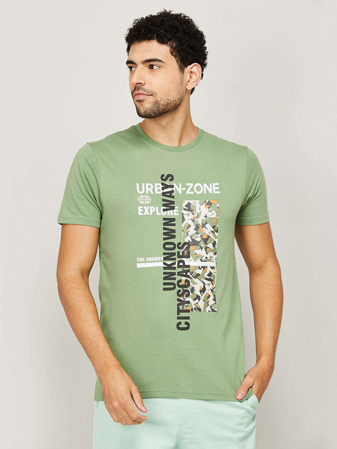 

Bossini Men Green Typography Printed 100% Cotton T-shirt