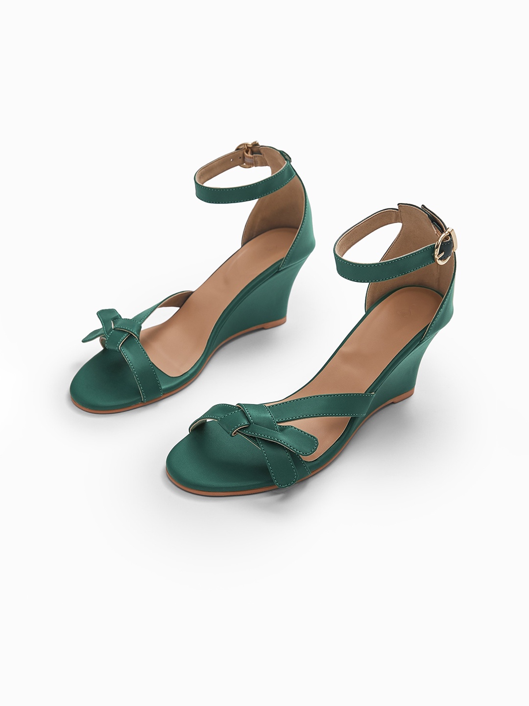 

The Label Life Green Leather Knotted Wedges with Buckles