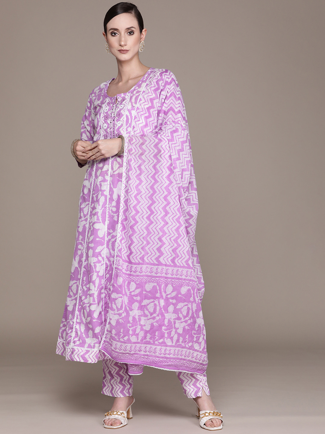 

Ishin Women Purple Floral Printed Mirror Work Kurta with Trousers & With Dupatta