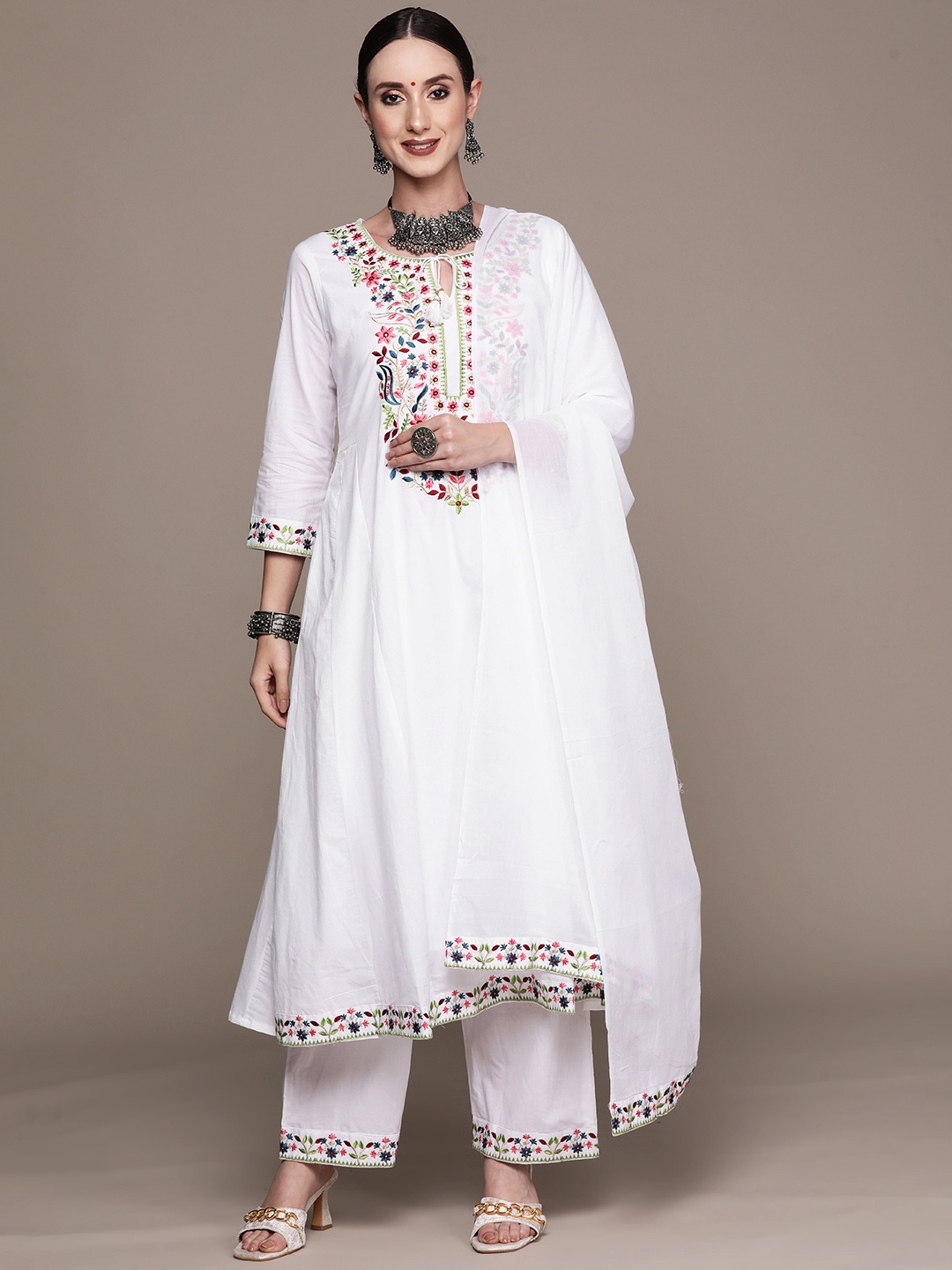 

Ishin Women White Floral Embroidered Thread Work Kurta with Trousers & With Dupatta