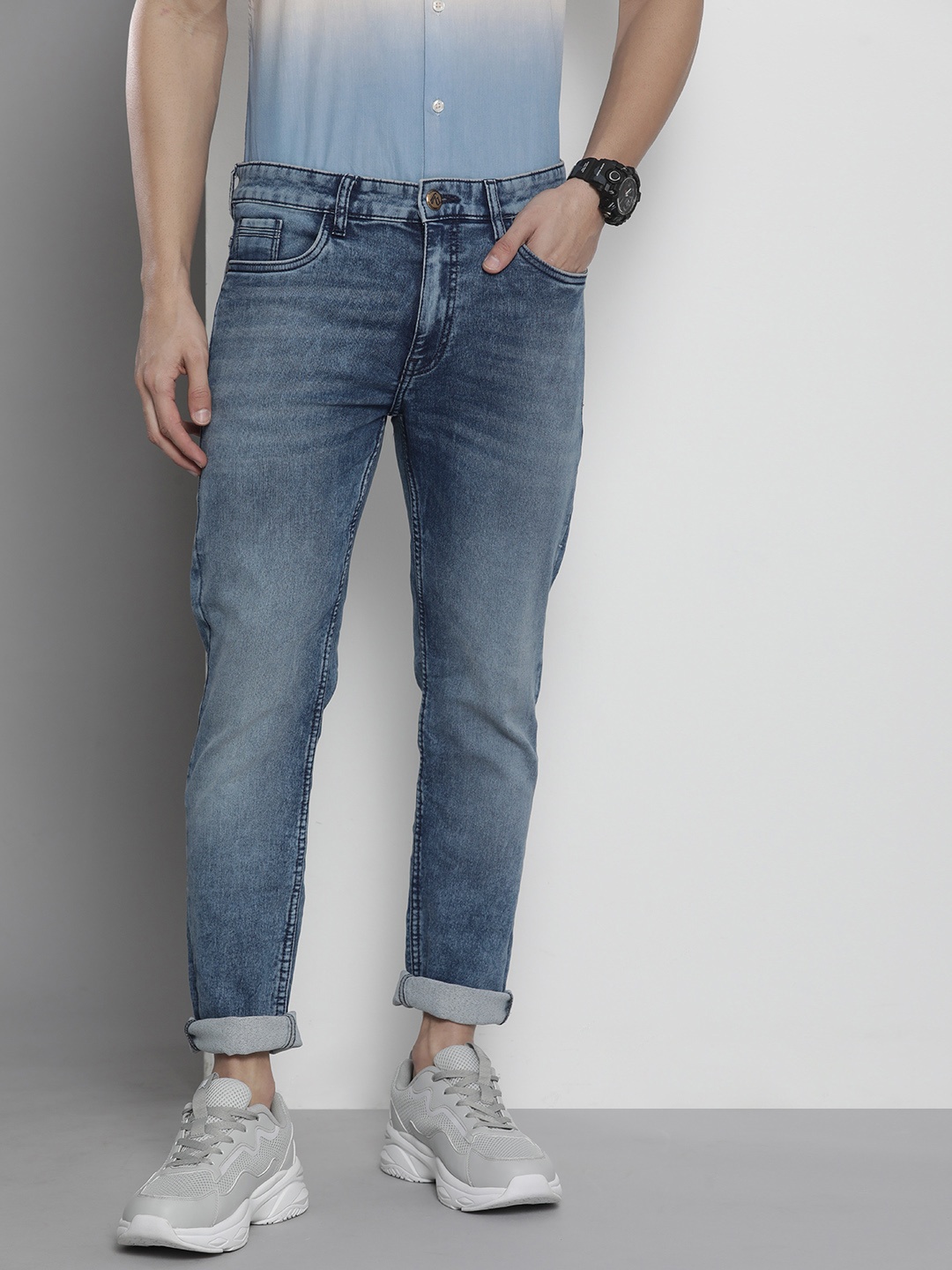 

The Indian Garage Co Men Blue Slim Fit Light Fade Stretchable Jeans