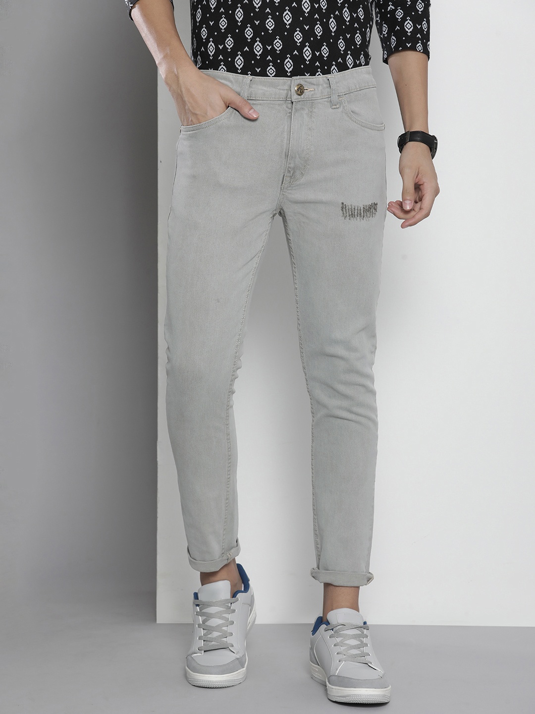 

The Indian Garage Co Men Blue Slim Fit Stretchable Jeans