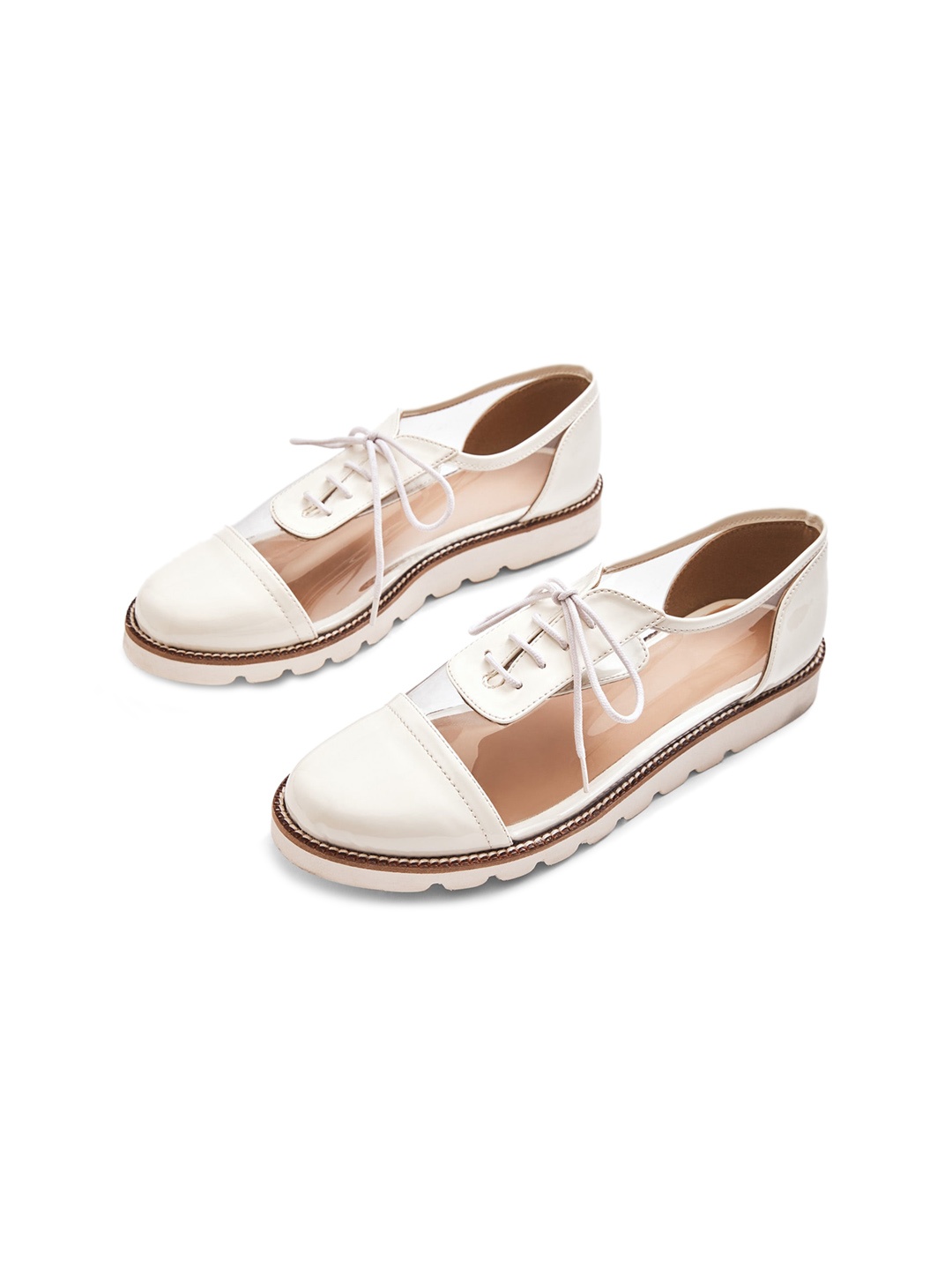 

The Label Life Women White Vinyl Tie Up Brogues