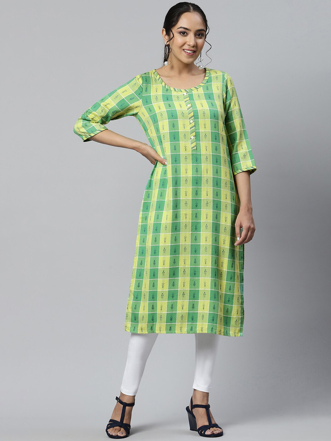 

AURELIA Women Checked Asymmetric Kurta, Green