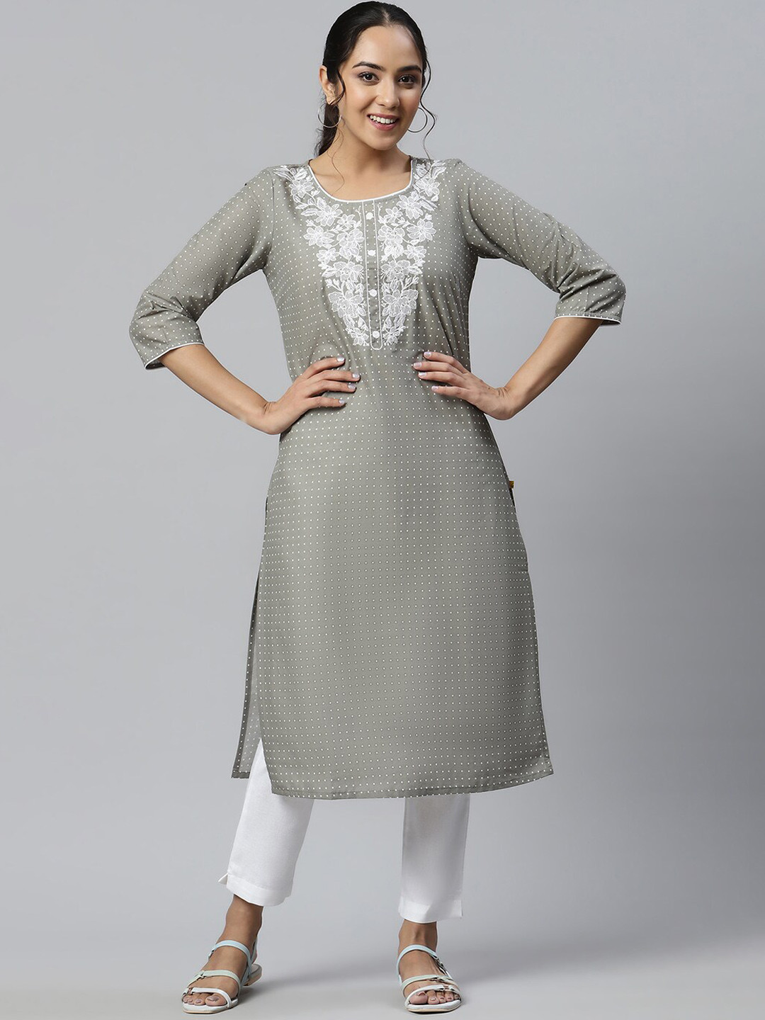 

AURELIA Women Floral Thread Work Kurta, Grey