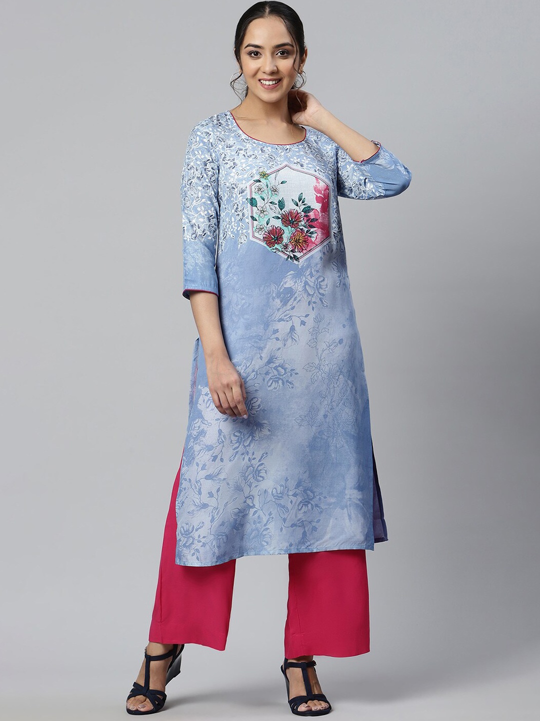 

Aurelia Women Floral Print Ethnic LIVA Kurta, Blue