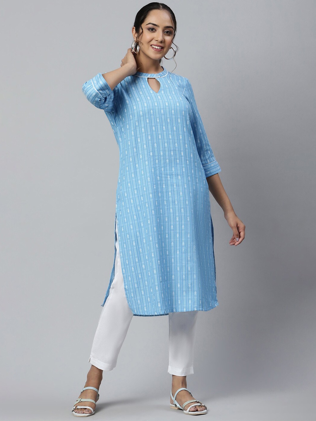 

AURELIA Women Striped Keyhole Neck Kurta, Blue
