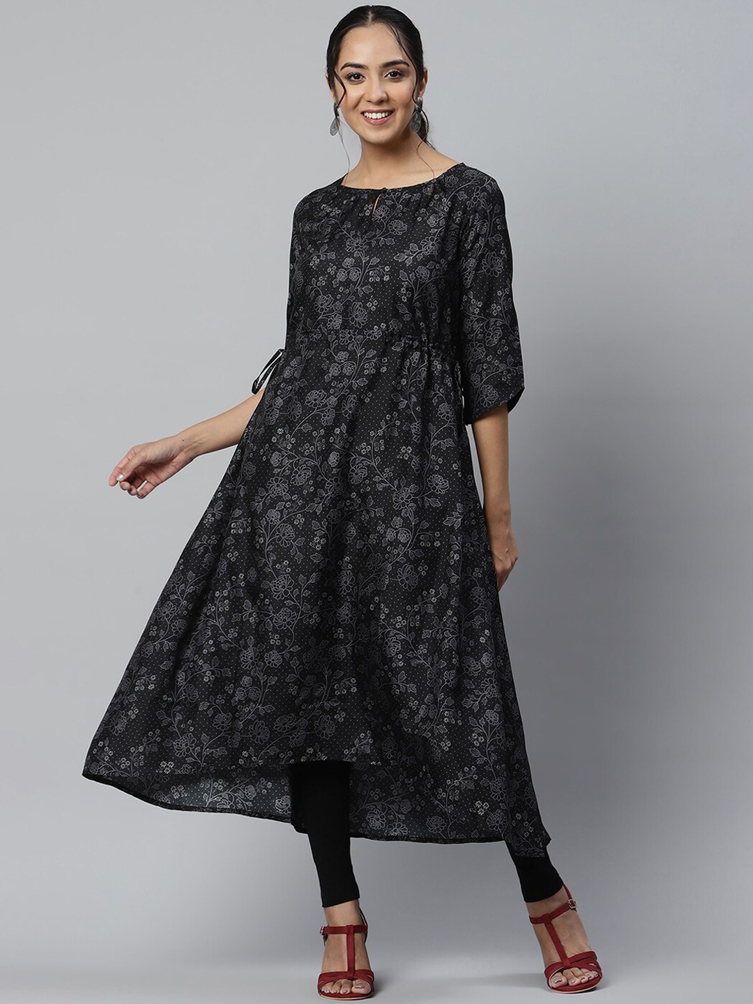 

AURELIA Women Black Floral Printed Anarkali Kurta