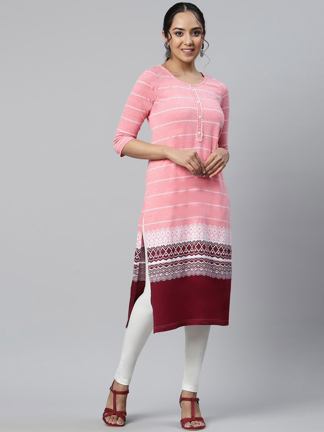 

AURELIA Women Peach-Coloured Geometric Kurta