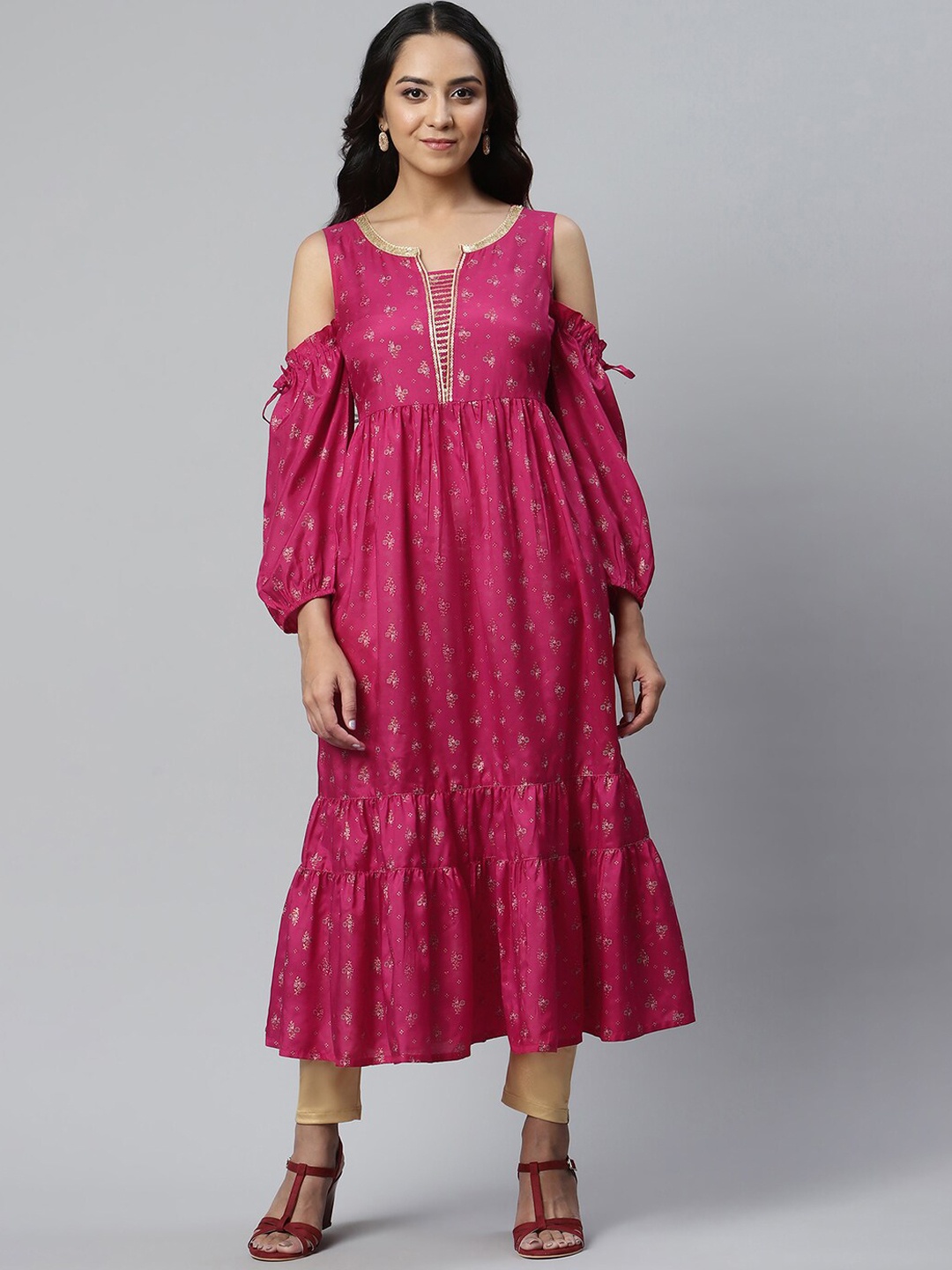 

AURELIA Women Printed Cold-Shoulder Sleeves Floral Handloom Anarkali Kurta, Pink