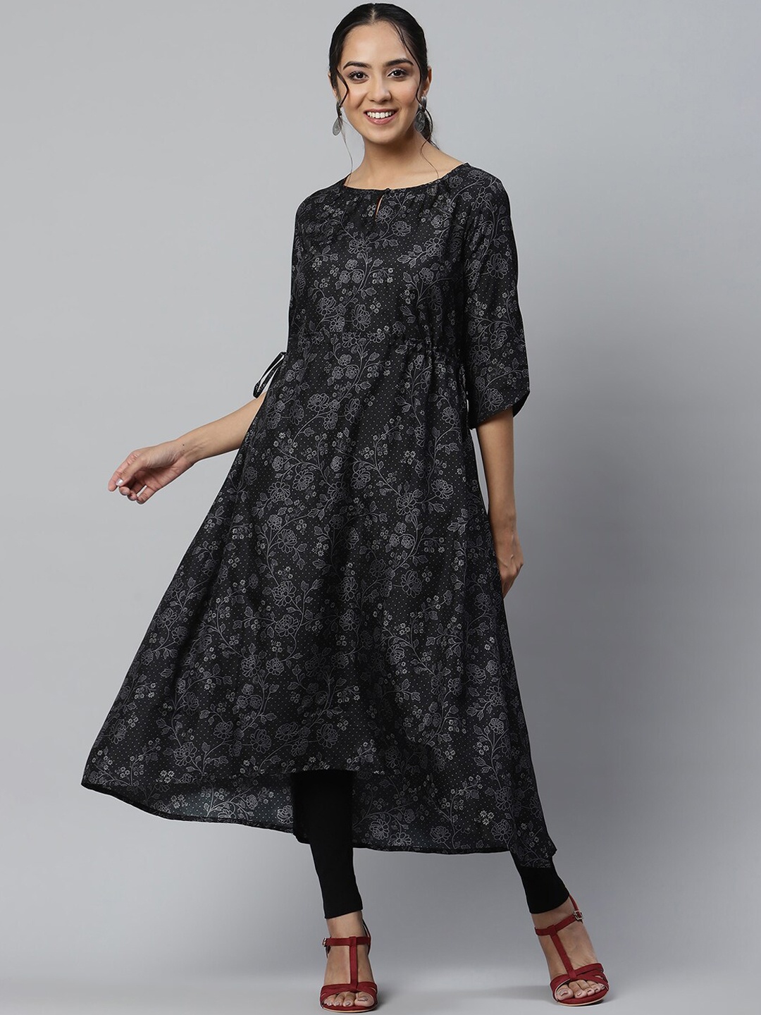 

AURELIA Women Floral Printed Keyhole Neck Floral Handloom Anarkali Kurta, Black