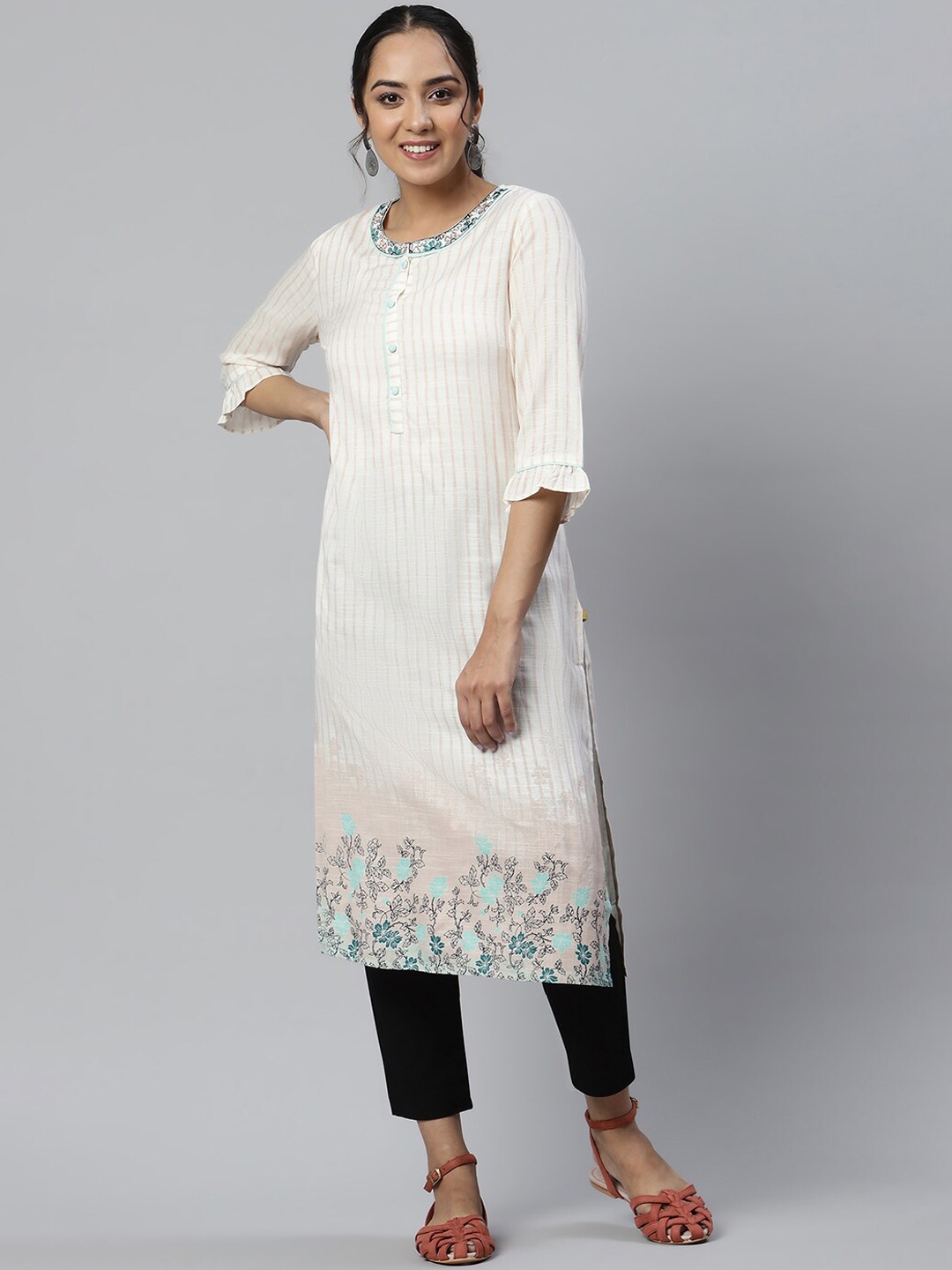 

AURELIA Women Flared Sleeves Striped Thread Work Floral Handloom Kurta, Off white